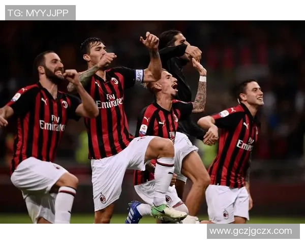 AC米兰迎战劲敌展开精彩对决 强强对抗掀起欧洲足球激情碰撞